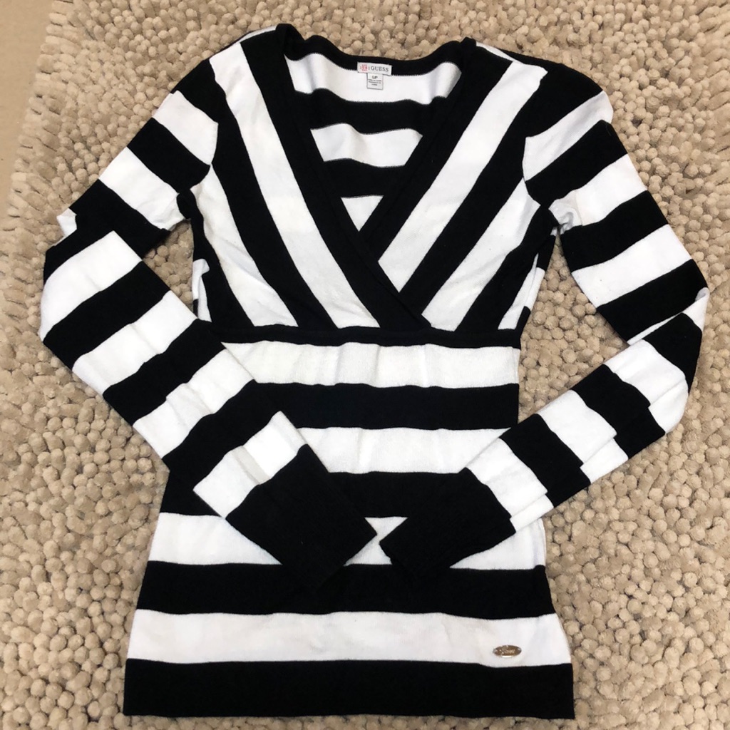 Fitted Neck Sweater